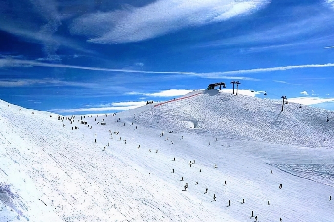 【滑雪(xuě)】探路(lù)者嵩頂滑雪(xuě)一(yī)日(rì)遊（鞏義探路(lù)者嵩頂滑雪(xuě)場(chǎng)在哪）