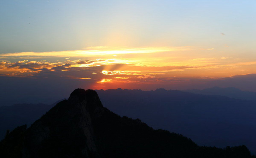 洛陽白(bái)雲山(shān)玉皇頂