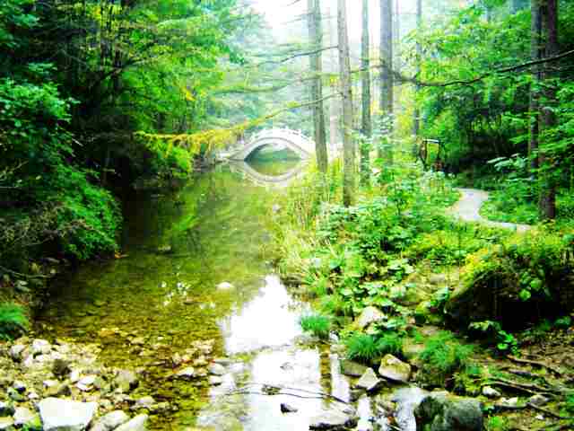 遊人(rén)間(jiān)仙境——洛陽白(bái)雲山(shān)遊記（洛陽白(bái)園曆史由來(lái)簡介）