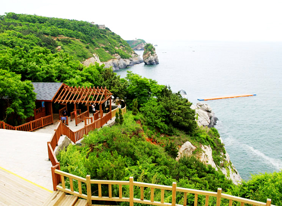 國(guó)內(nèi)四個(gè)夏日(rì)避暑勝地(dì)目的(de)地(dì)推薦（夏日(rì)避暑景點）