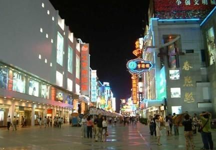 國(guó)內(nèi)旅遊豔遇地(dì)全接觸 單身(shēn)男(nán)女(nǚ)必備資料！（旅遊的(de)時(shí)候豔遇故事(shì)）