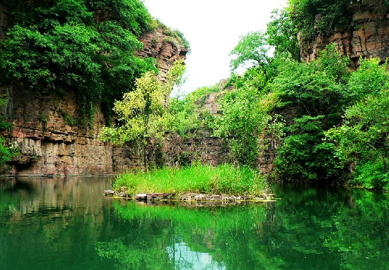 七夕情人(rén)節 萬仙山(shān)山(shān)楂樹(shù)下(xià)邂逅美(měi)麗(lì)浪漫愛(ài)情（萬仙山(shān)景色）