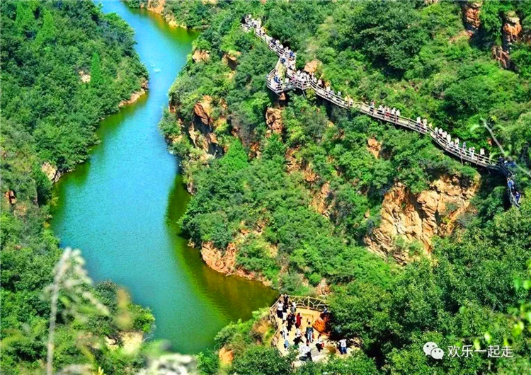 新密伏羲山(shān)大(dà)峽谷汽車(chē)一(yī)日(rì)遊 （新密伏羲山(shān)纜車(chē)門(mén)票(piào)多(duō)少(shǎo)錢(qián)）