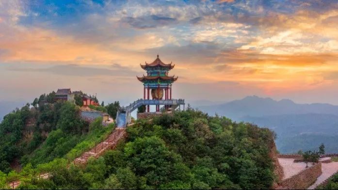 河(hé)南(nán)九峰山(shān)景區(qū)為(wèi)您打造放(fàng)心消費(fèi)環境（河(hé)南(nán)九峰山(shān)醫(yī)藥科(kē)技(jì)有(yǒu)限公司）