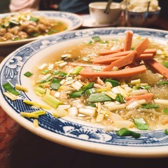 洛陽麗(lì)景門(mén)義勇街(jiē)，一(yī)條老(lǎo)街(jiē)美(měi)食吃(chī)不(bù)停全攻略（洛陽義勇南(nán)街(jiē)）